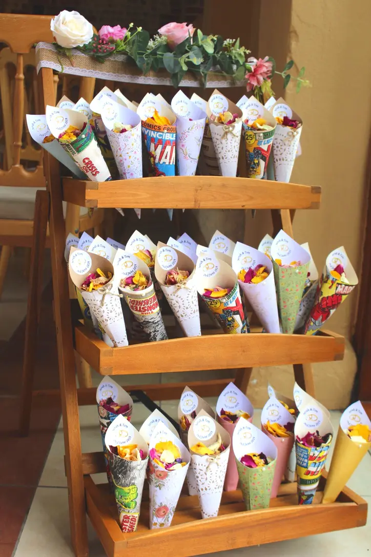 upwaltham barns weddings confetti cones