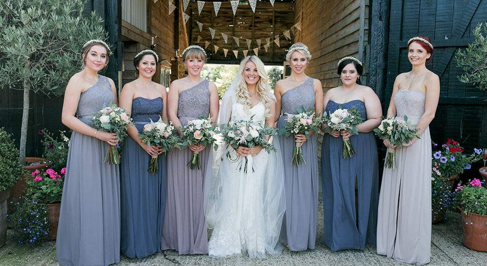 bride bridesmaids wedding bouquet ideas
