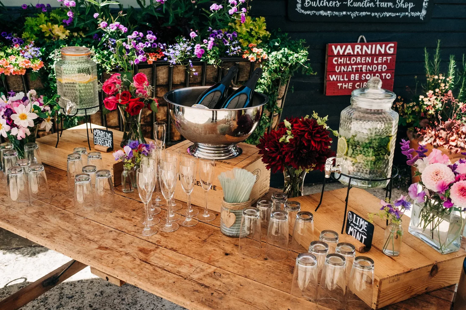 upwaltham barns wedding nibbles-2 nosh drinks