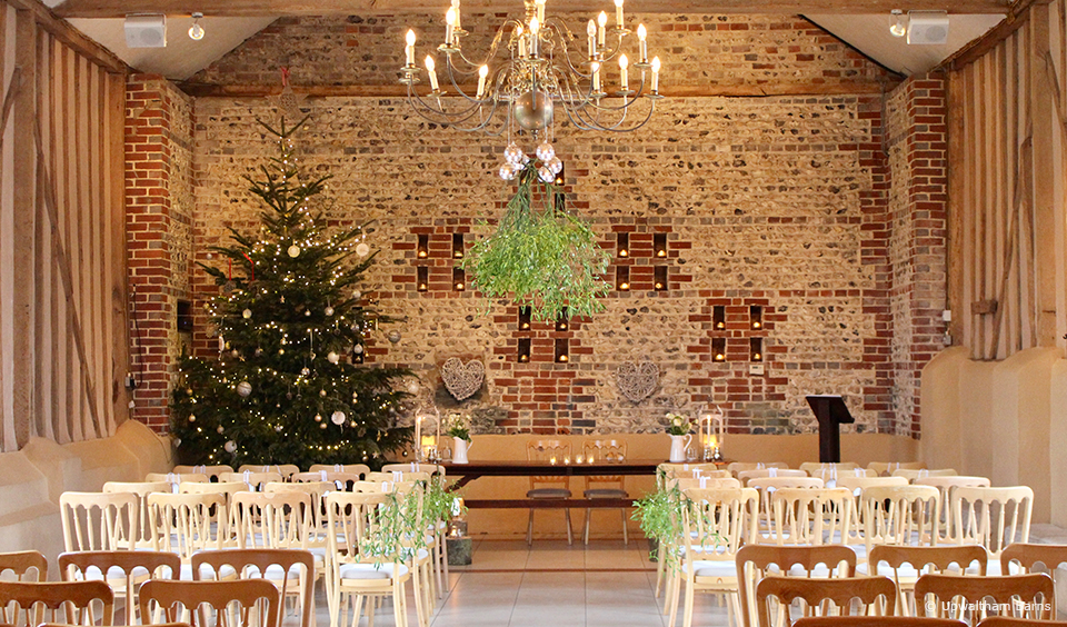 21 Winter Wedding Decorations For A Barn Wedding | Upwaltham Barns