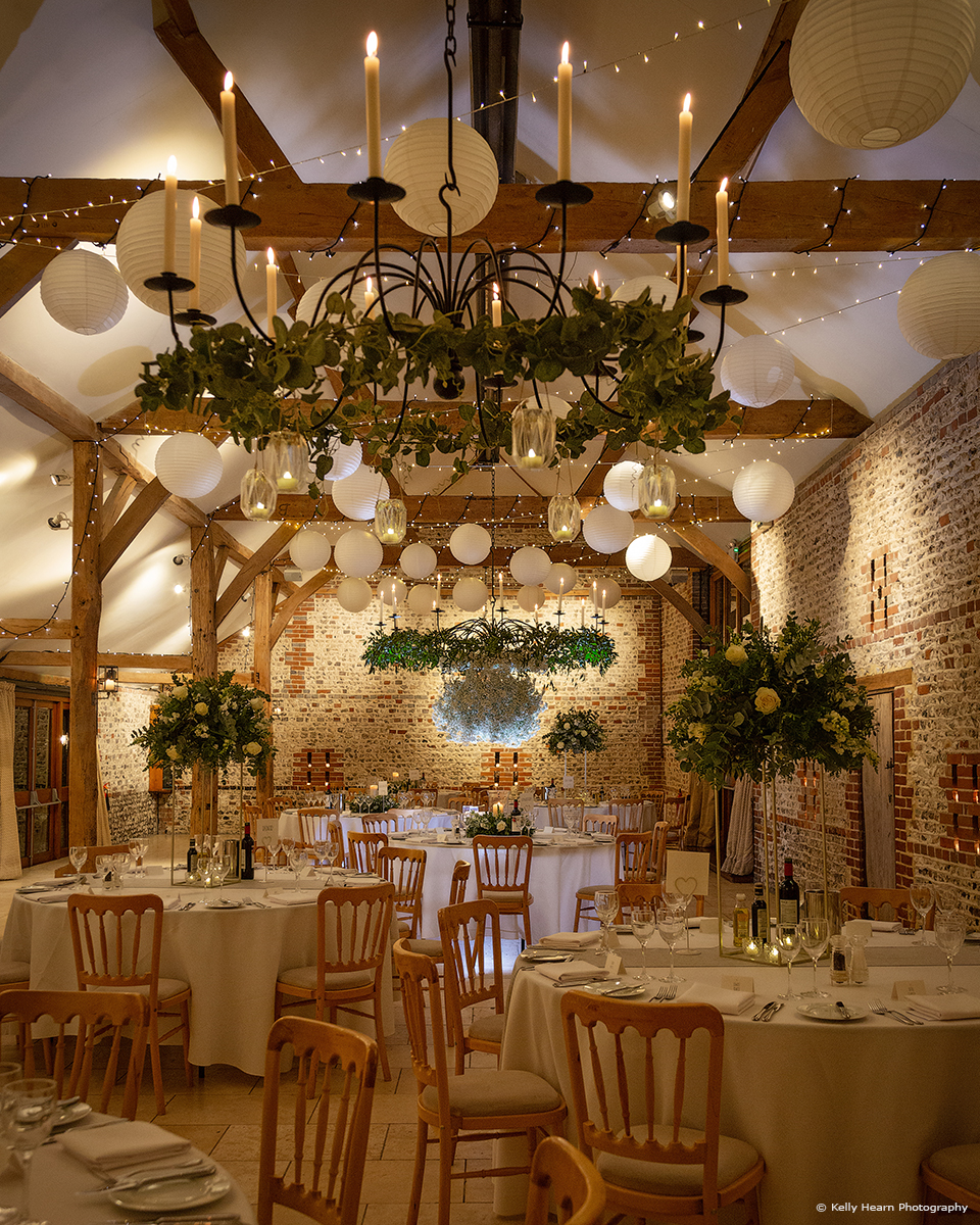 21 Winter Wedding Decorations For A Barn Wedding | Upwaltham Barns